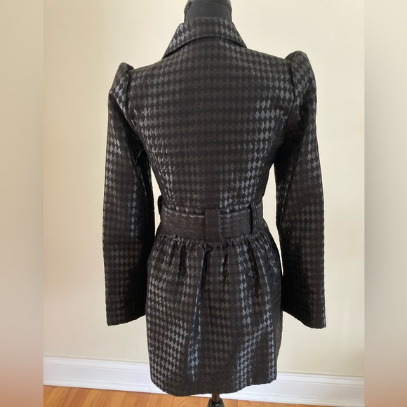 Women’s light-weight belted black peacoat size Juniors  Small - Picture 3 of 3